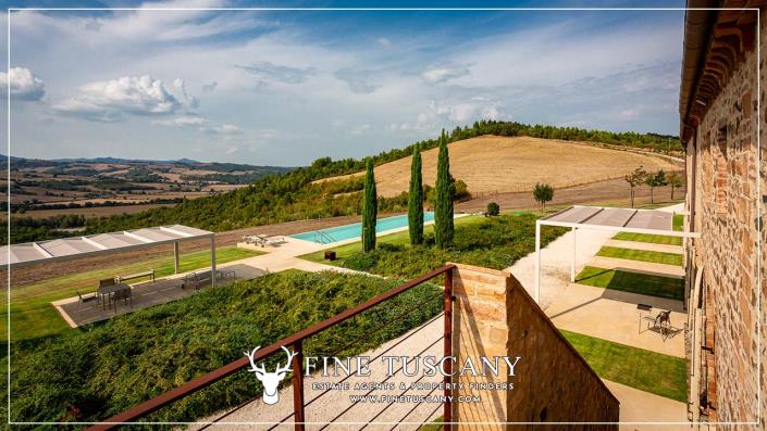 Image No.36-5 Bed Farmhouse for sale