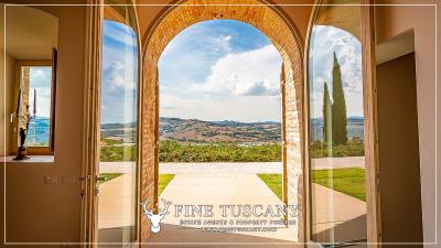 Country-Manor-with-land-and-pool-for-sale-in-Volterra-Tuscany-Italy-39