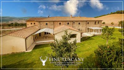 Country-Manor-with-land-and-pool-for-sale-in-Volterra-Tuscany-Italy-48