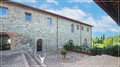 Terraced-house-with-pool-for-sale-near-Terricciola-and-Chianni-Pisa-Tuscany-Italy-7