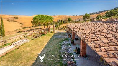 Barn-conversion-for-sale-in-Volterra-Pisa-Tuscany-Italy-9