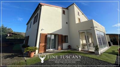 Semi-Detached-Villa-for-sale-in-Castiglione-Della-Pescaia-Grosseto-Tuscany-Italy-1
