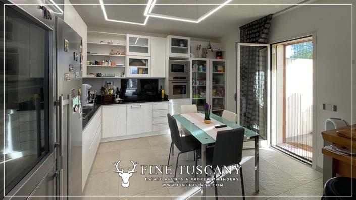 Image No.9-4 Bed Villa for sale