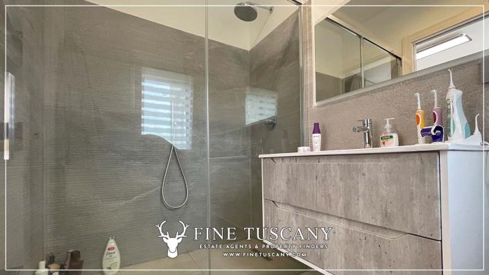 Image No.17-4 Bed Villa for sale