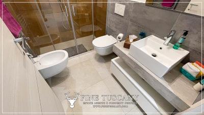 Semi-Detached-Villa-for-sale-in-Castiglione-Della-Pescaia-Grosseto-Tuscany-Italy-19