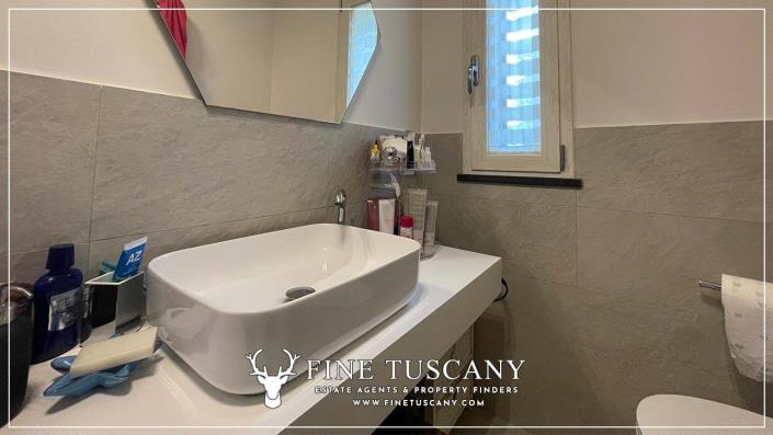 Image No.27-4 Bed Villa for sale