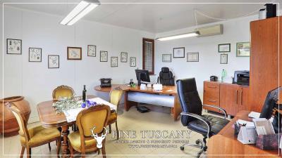 Hilltop-Farmhouse-Estate-for-sale-in-Suvereto-Livorno-Tuscany-Italy-39
