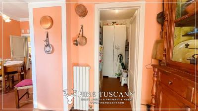 Villa-with-garden-for-sale-in-Bagni-di-Lucca-Lucca-Tuscany-Italy-21