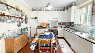 Villa-with-garden-for-sale-in-Bagni-di-Lucca-Lucca-Tuscany-Italy-26