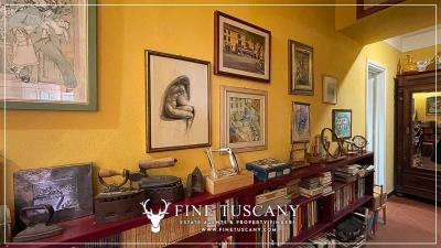 Villa-with-garden-for-sale-in-Bagni-di-Lucca-Lucca-Tuscany-Italy-36