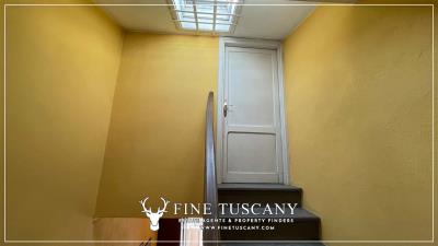 Villa-with-garden-for-sale-in-Bagni-di-Lucca-Lucca-Tuscany-Italy-59