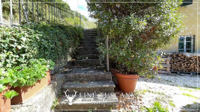 Villa-with-garden-for-sale-in-Bagni-di-Lucca-Lucca-Tuscany-Italy-74