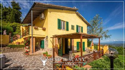 Semi-detached-house-with-garden-and-pool-for-sale-in-Lajatico-Pisa-Tuscany-Italy-2