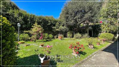 Period-villa-for-sale-in-Bagni-di-Lucca-Lucca-Tuscany-Italy-15