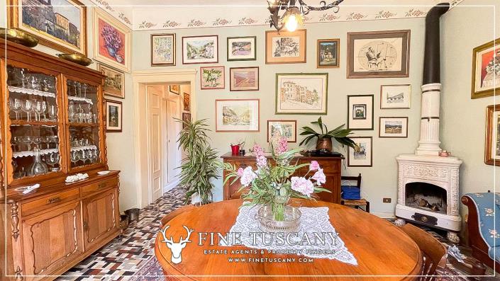 Image No.20-Maison / Villa de 7 chambres à vendre à Bagni di Lucca