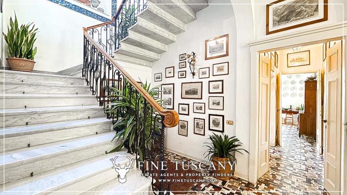 Image No.21-Maison / Villa de 7 chambres à vendre à Bagni di Lucca