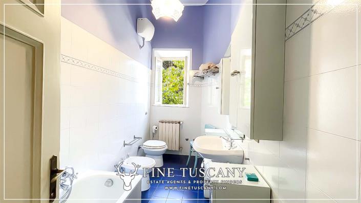 Image No.32-Maison / Villa de 7 chambres à vendre à Bagni di Lucca