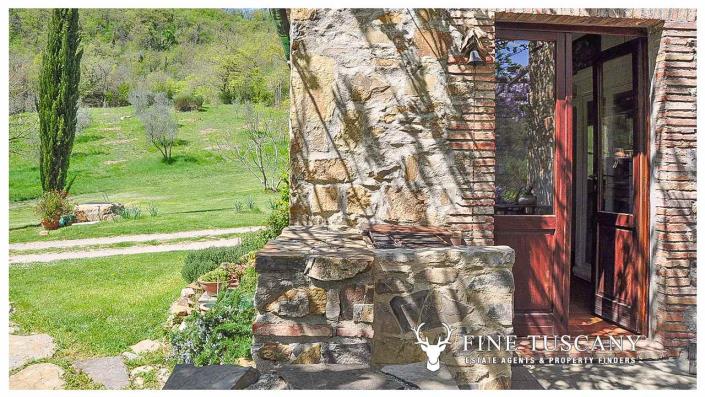 Image No.21-4 Bed Country Property for sale