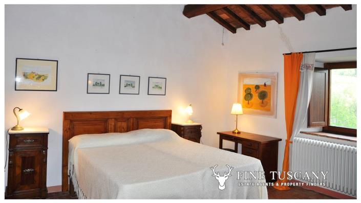 Image No.47-4 Bed Country Property for sale