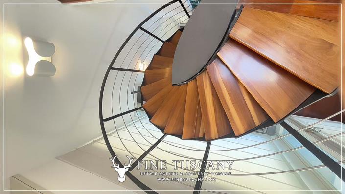 Image No.47-3 Bed Semi-Detached for sale