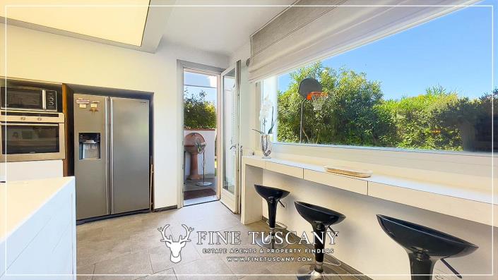 Image No.11-3 Bed Semi-Detached for sale