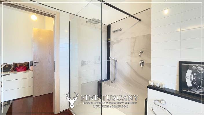 Image No.33-3 Bed Semi-Detached for sale