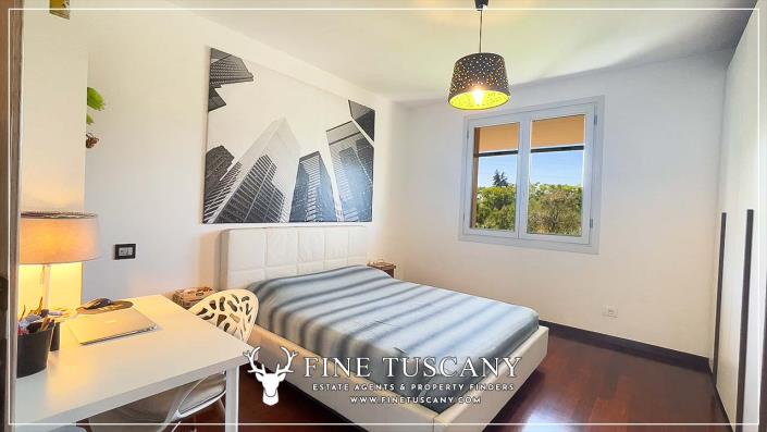 Image No.41-3 Bed Semi-Detached for sale