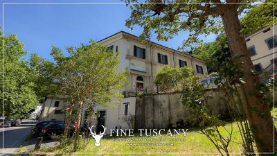 Property-for-sale-in-Ponte-a-Serraglio--Bagni-di-Lucca--Lucca--Tuscany-Italy-2