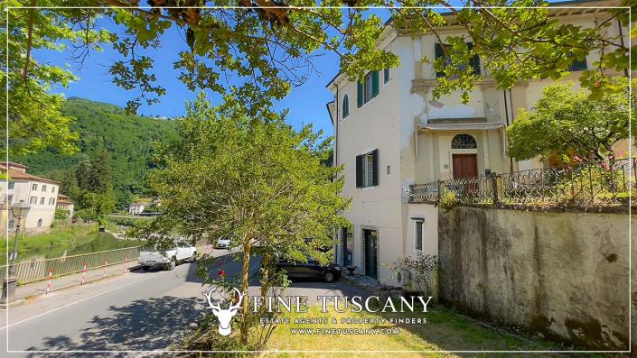 Image No.8-7 Bed House for sale