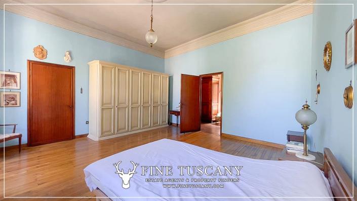 Image No.23-7 Bed House for sale