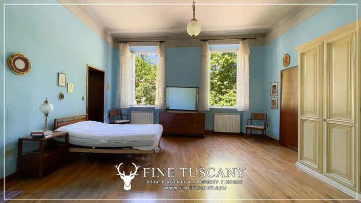 Image No.26-7 Bed House for sale