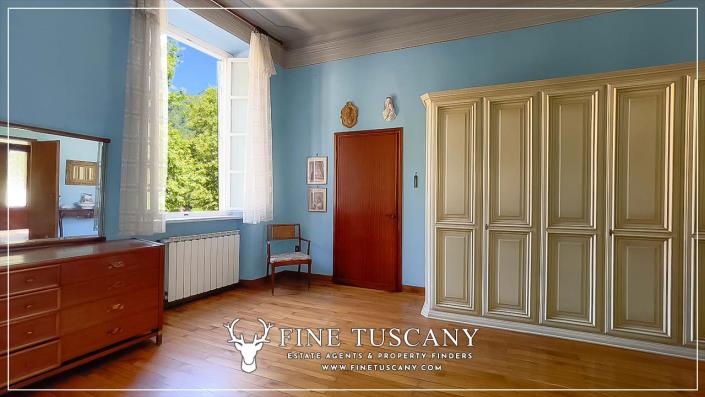 Image No.28-7 Bed House for sale