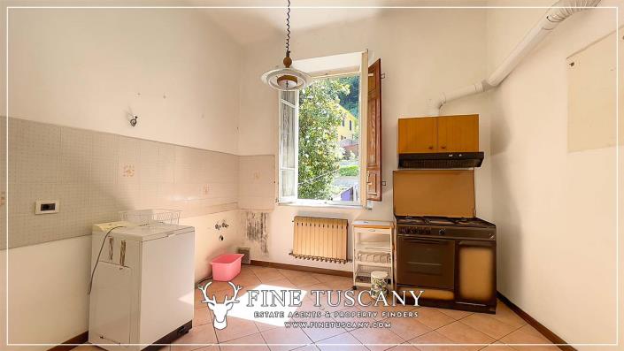 Image No.36-7 Bed House for sale