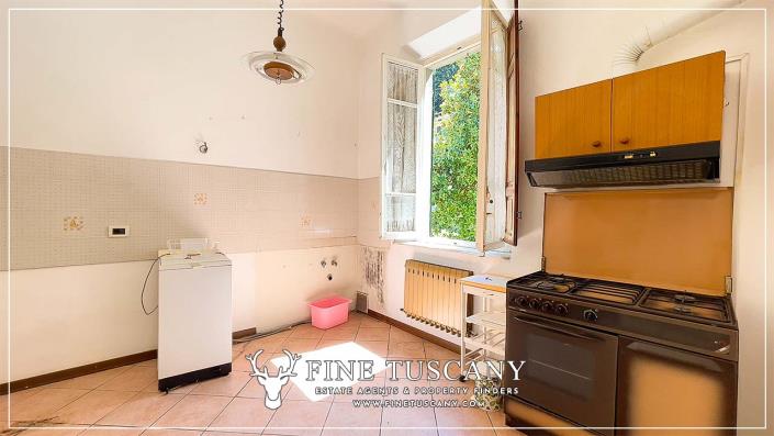 Image No.37-7 Bed House for sale