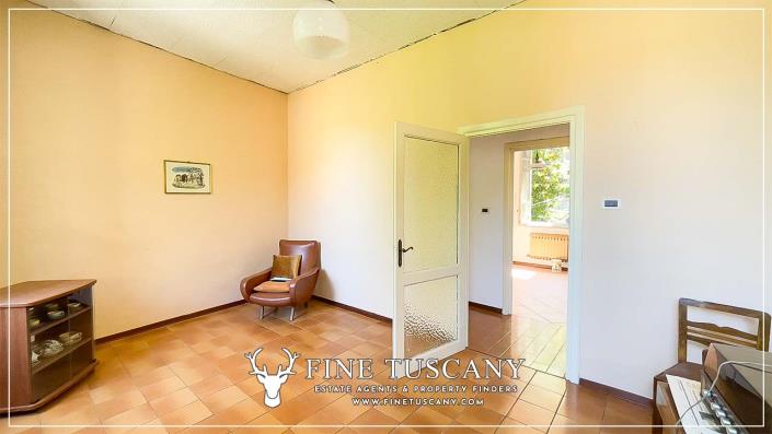 Image No.40-7 Bed House for sale