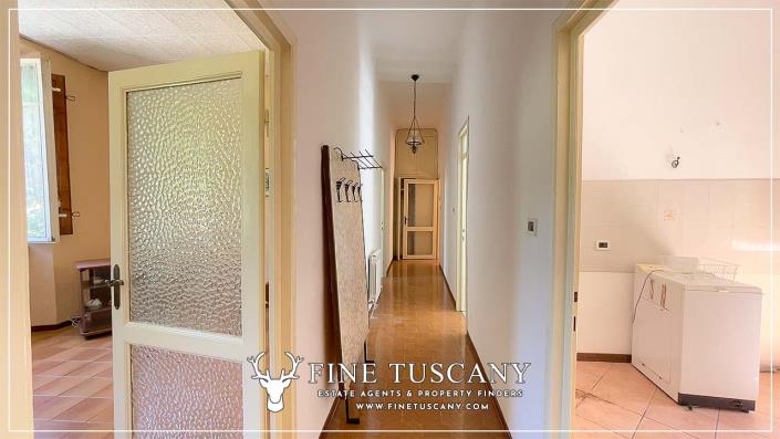 Image No.41-7 Bed House for sale