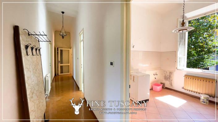 Image No.43-7 Bed House for sale