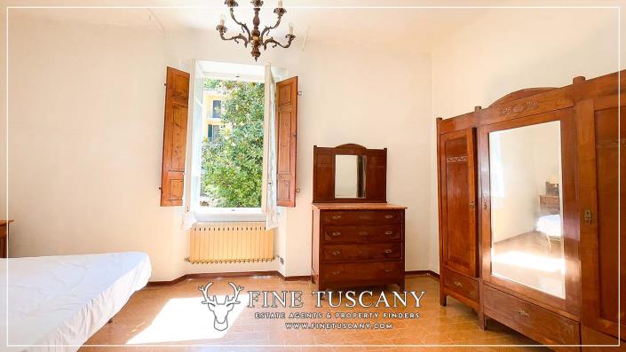 Image No.50-7 Bed House for sale