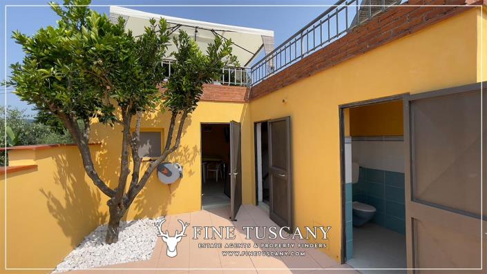 Image No.17-3 Bed Country House for sale