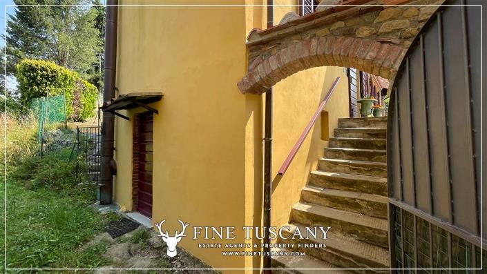 Image No.19-3 Bed Country House for sale