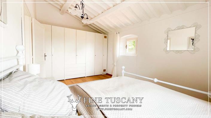 Image No.52-3 Bed Country House for sale