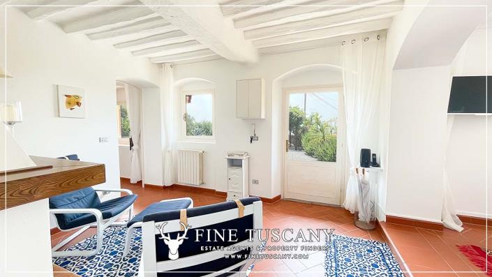 Image No.30-3 Bed Country House for sale