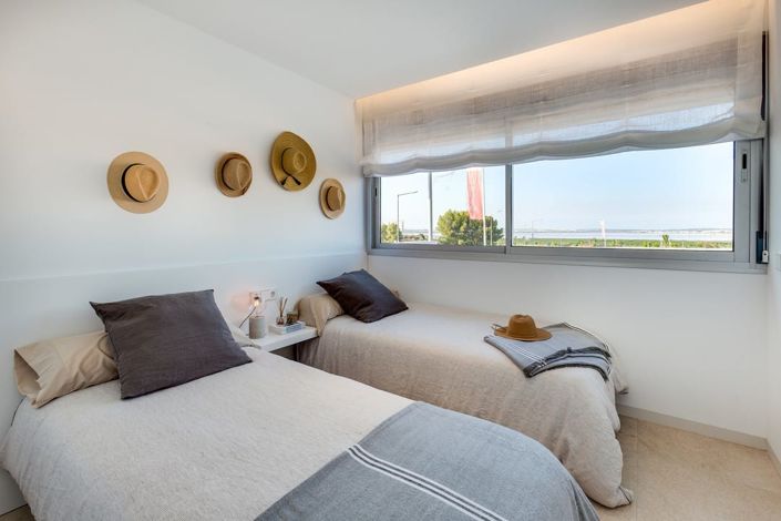 Image No.13-2 Bed Apartment for sale