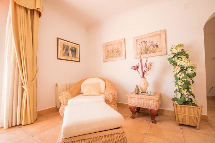 Image No.5-4 Bed Villa for sale