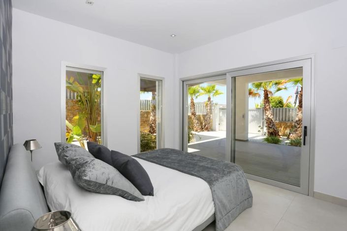 Image No.29-5 Bed Villa for sale