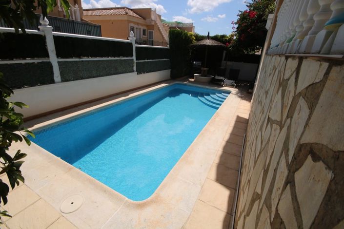 Image No.25-3 Bed Villa for sale