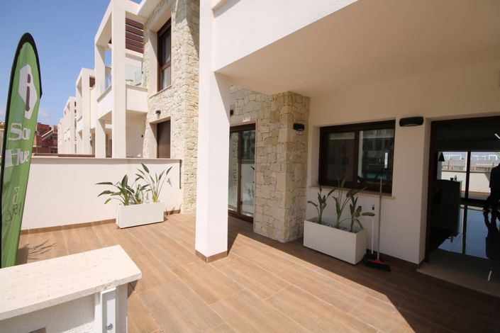 Image No.6-2 Bed Apartment for sale