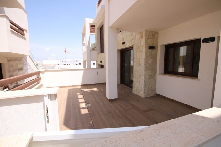 Image No.8-2 Bed Apartment for sale