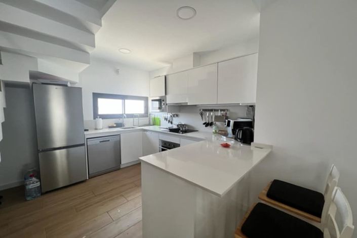 Image No.12-3 Bed Villa for sale