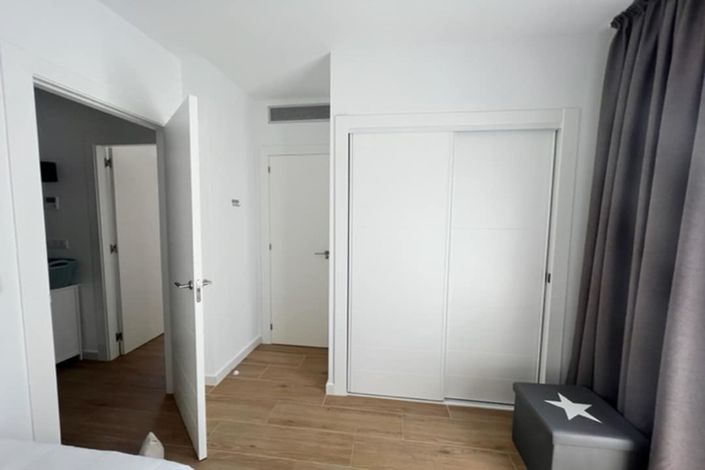 Image No.27-3 Bed Villa for sale